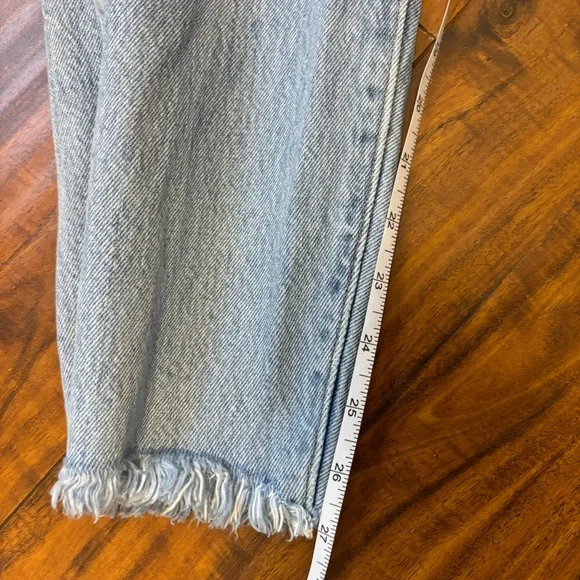 Levi’s Wedgie Jean Button Distressed Frayed Hem Cotton size 29 - Picture 11 of 11